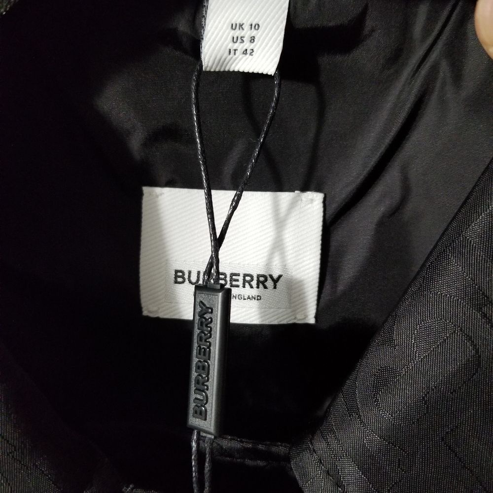 Burberry Jacket / dress size 8 Brand new with tags - Picture 3 of 5